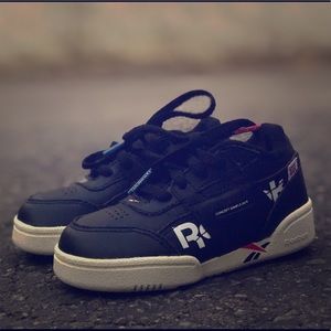 NWOT- Reebok classic - toddler - size 7